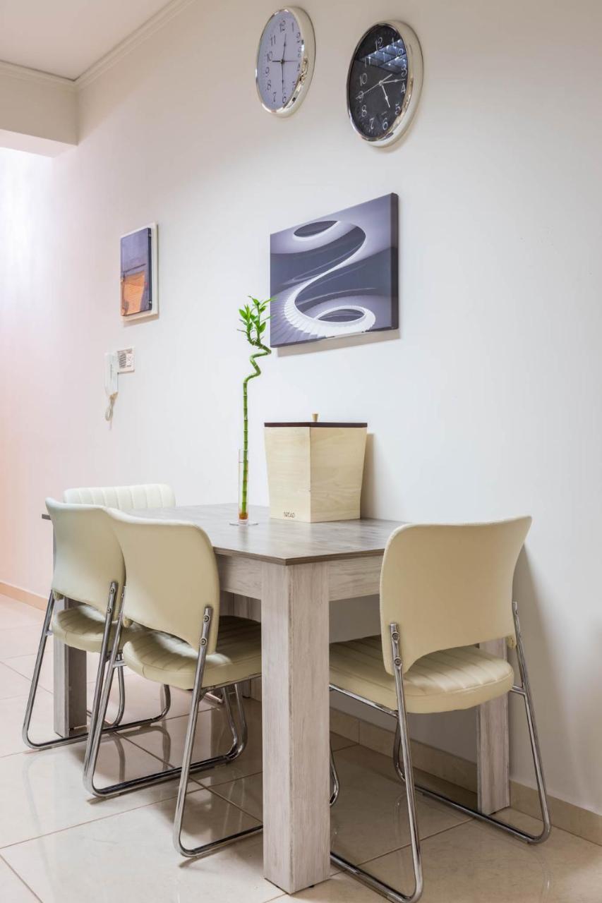 Adorable Flat For 4 Ppl In Kolonaki Lägenhet Aten Exteriör bild