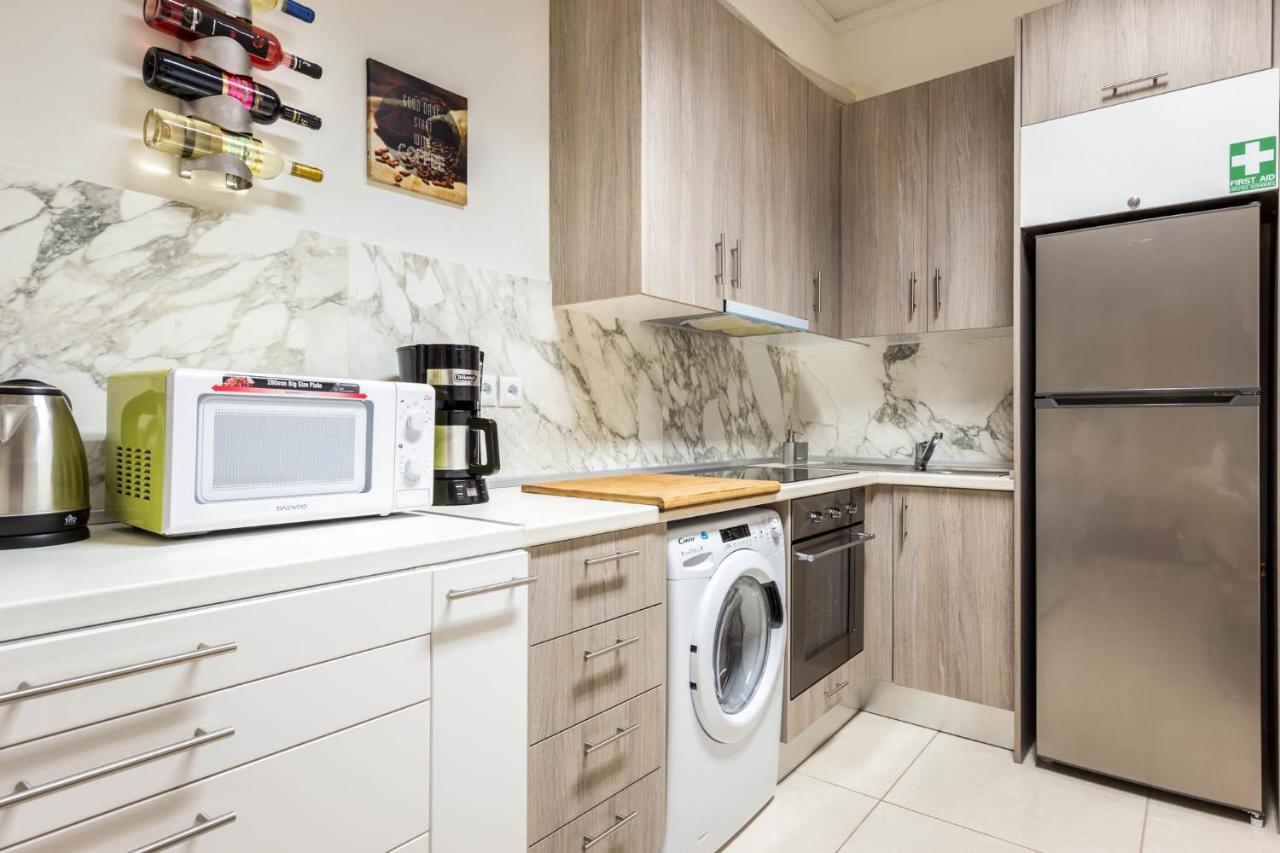 Adorable Flat For 4 Ppl In Kolonaki Lägenhet Aten Exteriör bild